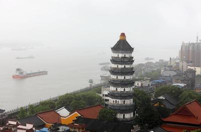 繼“萬里長(zhǎng)江第一塔”塔尖被大風(fēng)吹落后，聊聊：古建筑修繕加固需如何進(jìn)行？